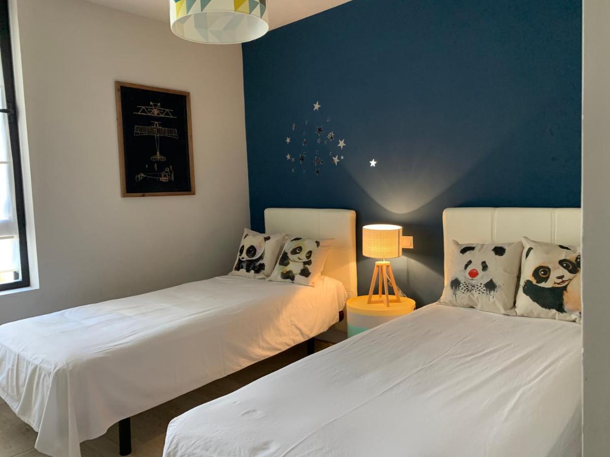 Luxury House 110 M2 On The Beach, Pool, Parking Torremolinos Luaran gambar