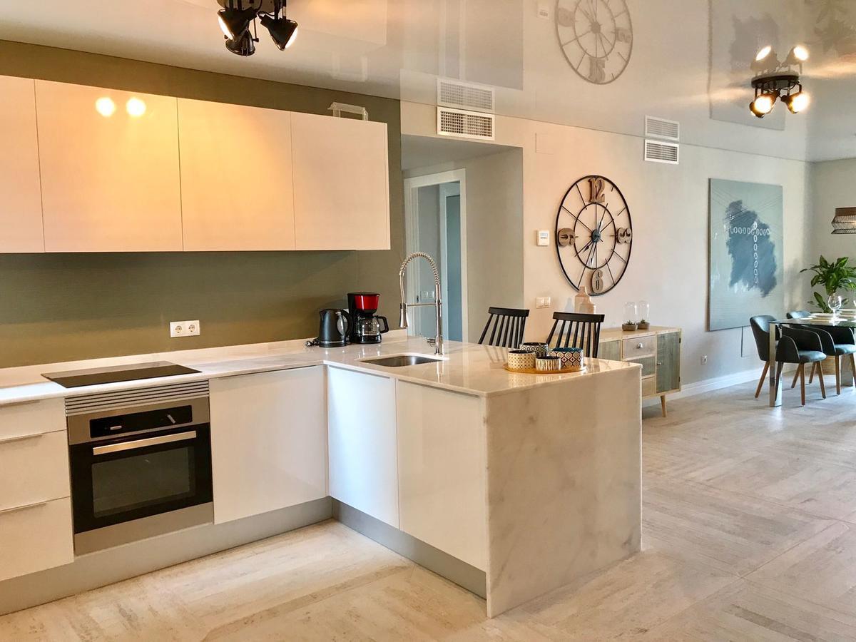 Luxury House 110 M2 On The Beach, Pool, Parking Torremolinos Luaran gambar
